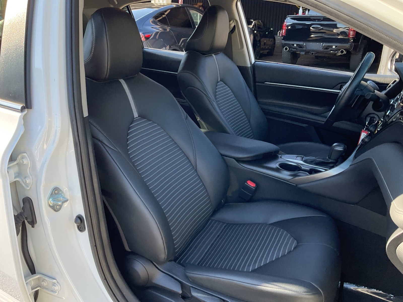 2024 Toyota Camry SE photo 22