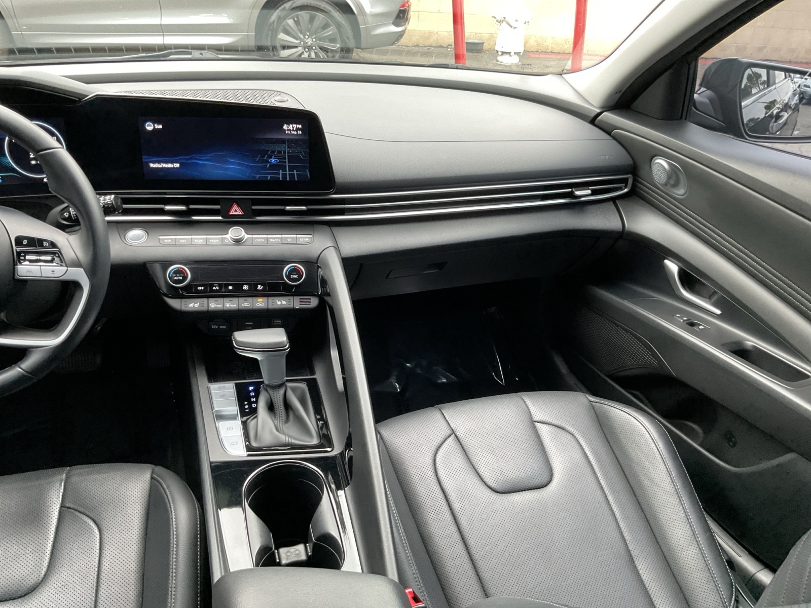 2022 Hyundai Elantra Hybrid Limited photo 16