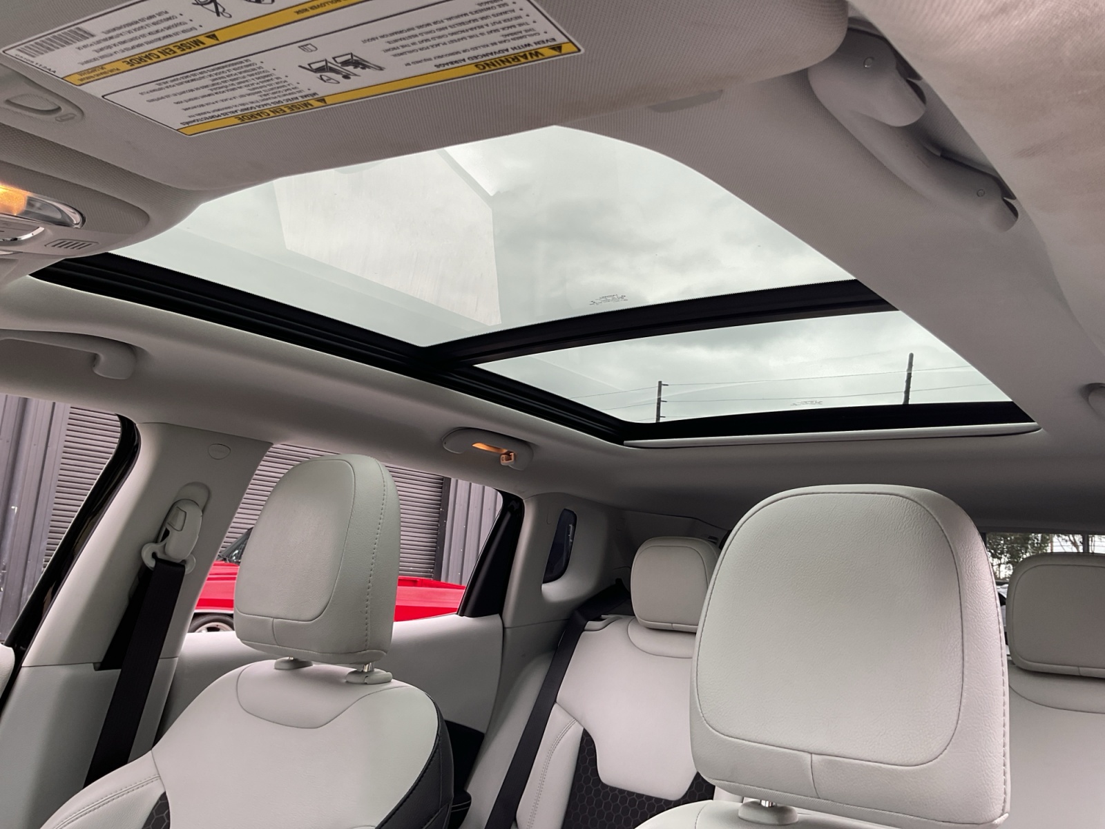 2019 Jeep Compass Latitude photo 2