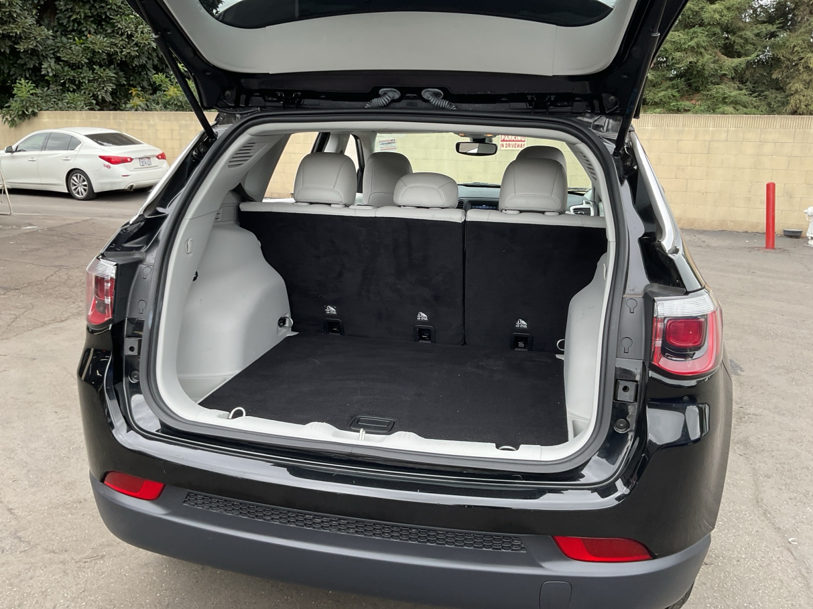 2019 Jeep Compass Latitude photo 25