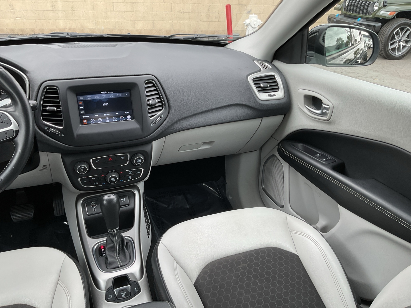 2019 Jeep Compass Latitude photo 18