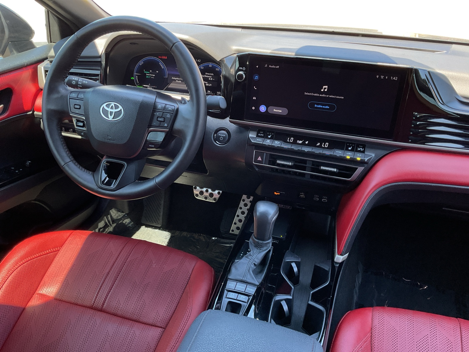 2025 Toyota Camry XSE photo 13
