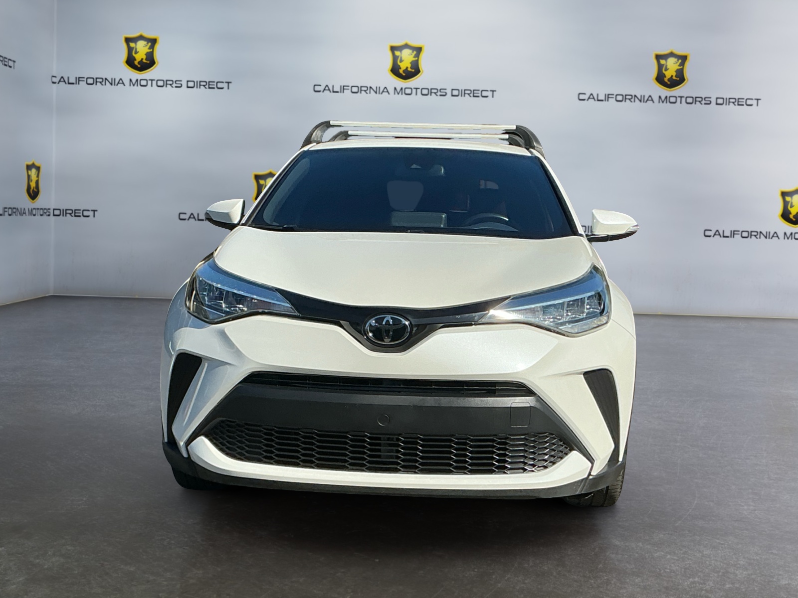 2020 Toyota C-HR XLE photo 3