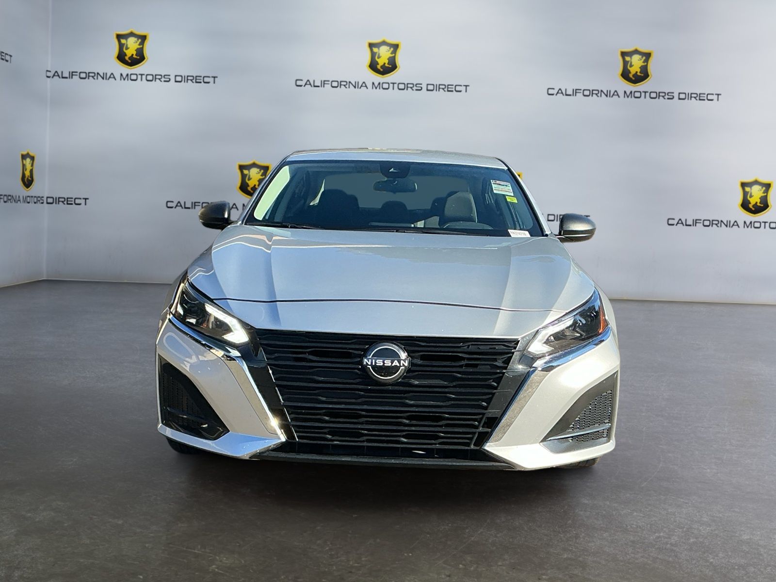 2024 Nissan Altima SV photo 2