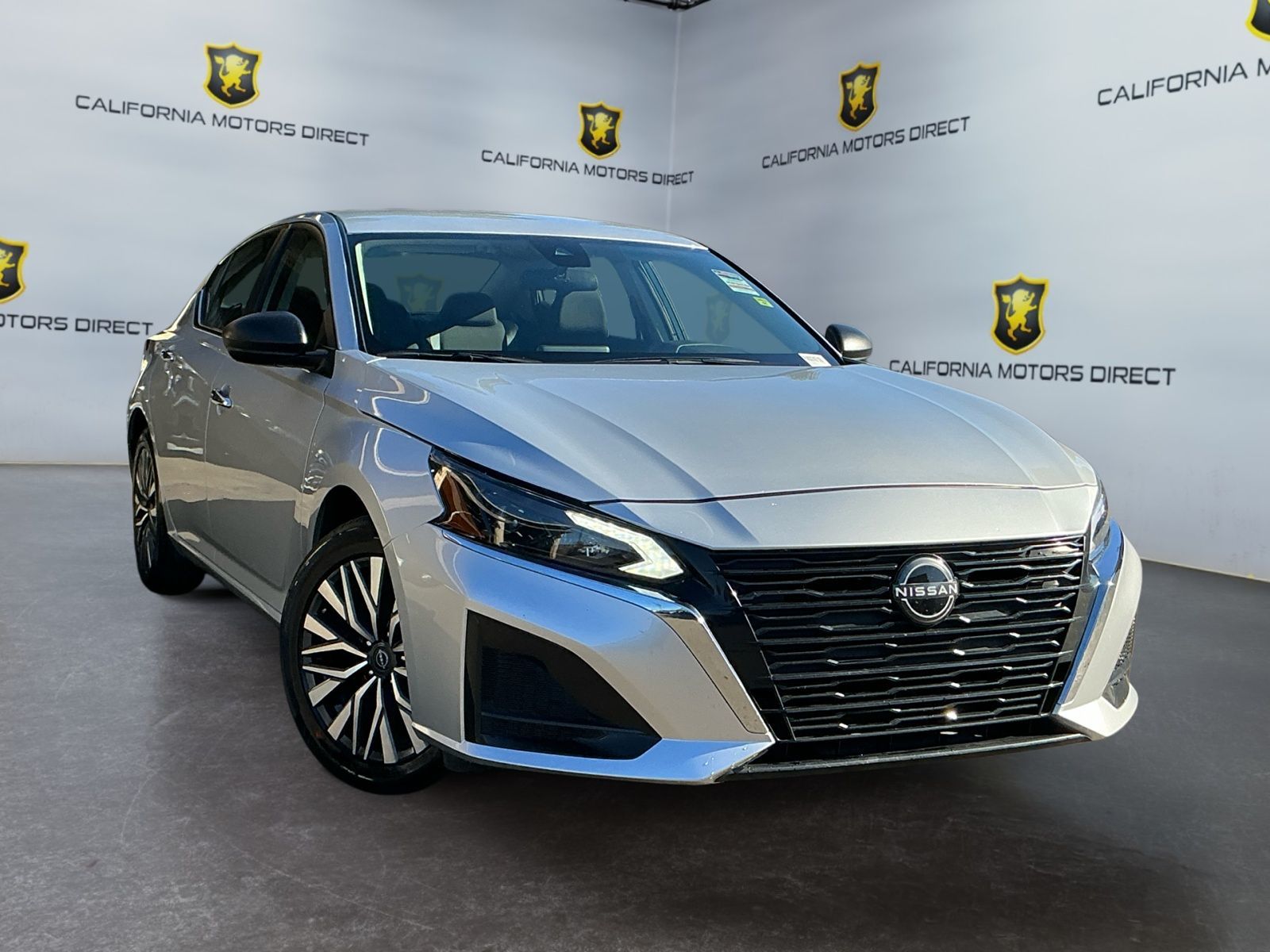 2024 Nissan Altima SV photo 3