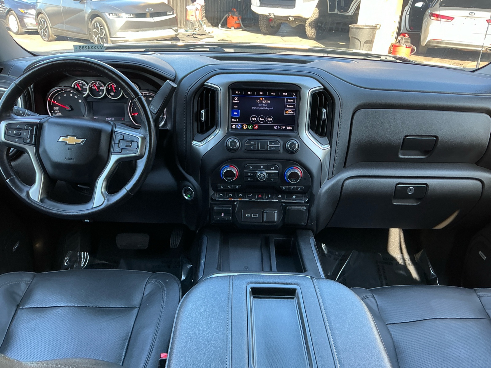 2021 Chevrolet Silverado 1500 LTZ - Photo 15