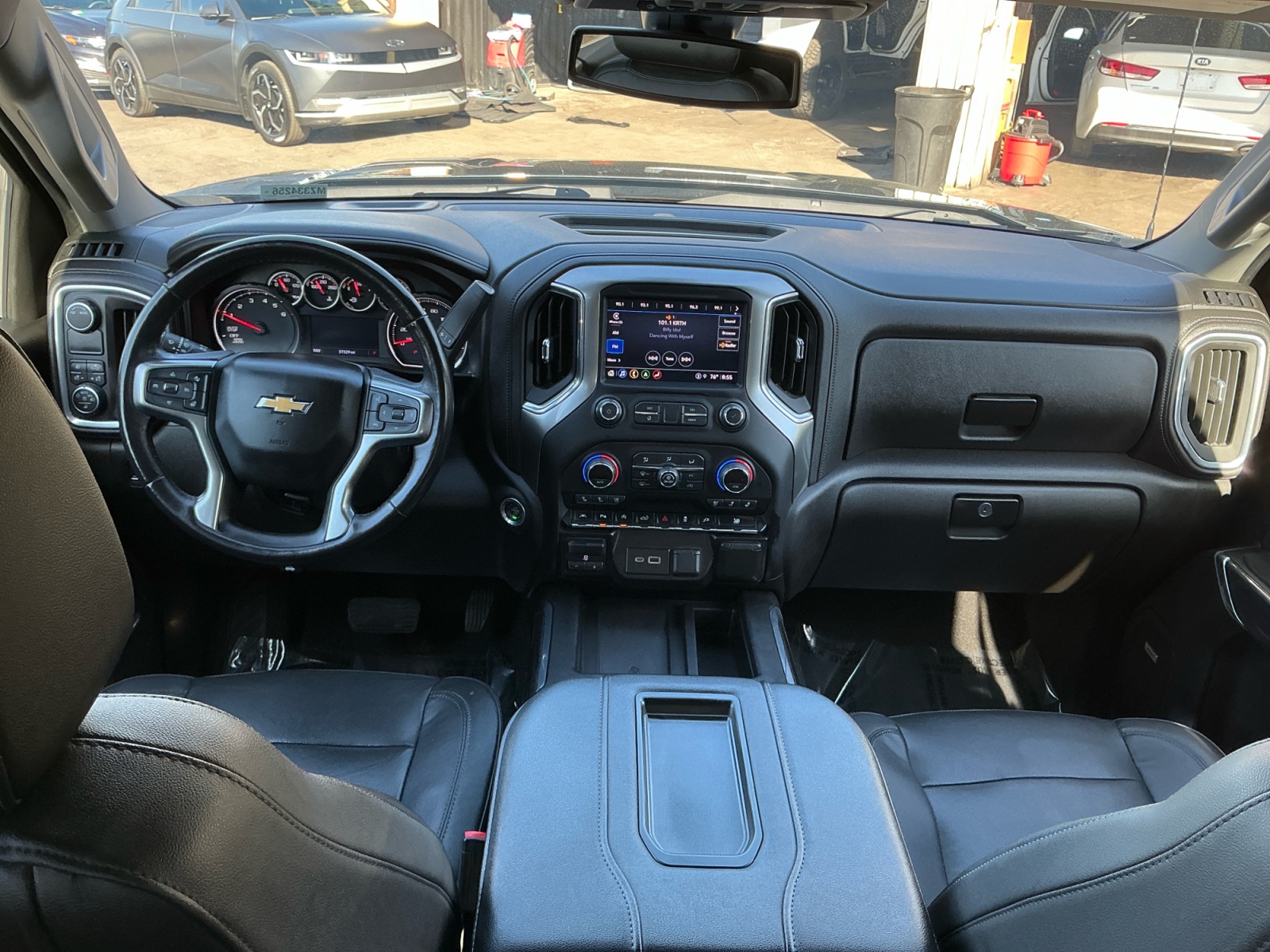 2021 Chevrolet Silverado 1500 LTZ - Photo 17