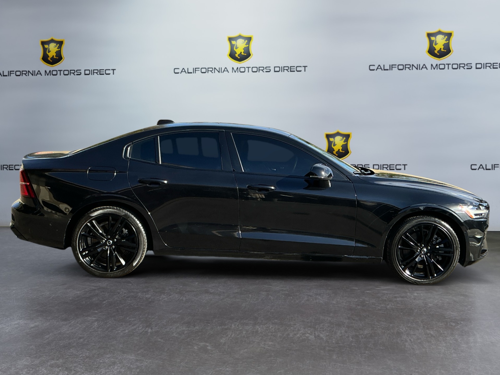 Sold 2024 Volvo S60 Recharge Plug-In Hybrid Plus Black Edition in