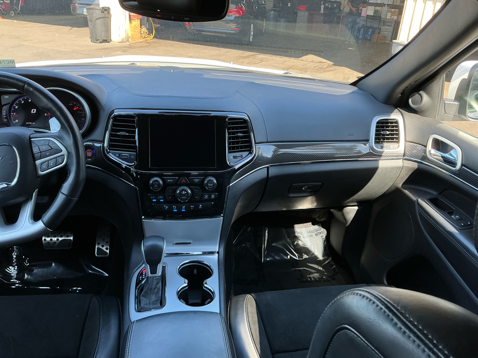 2021 Jeep Grand Cherokee SRT - Photo 16