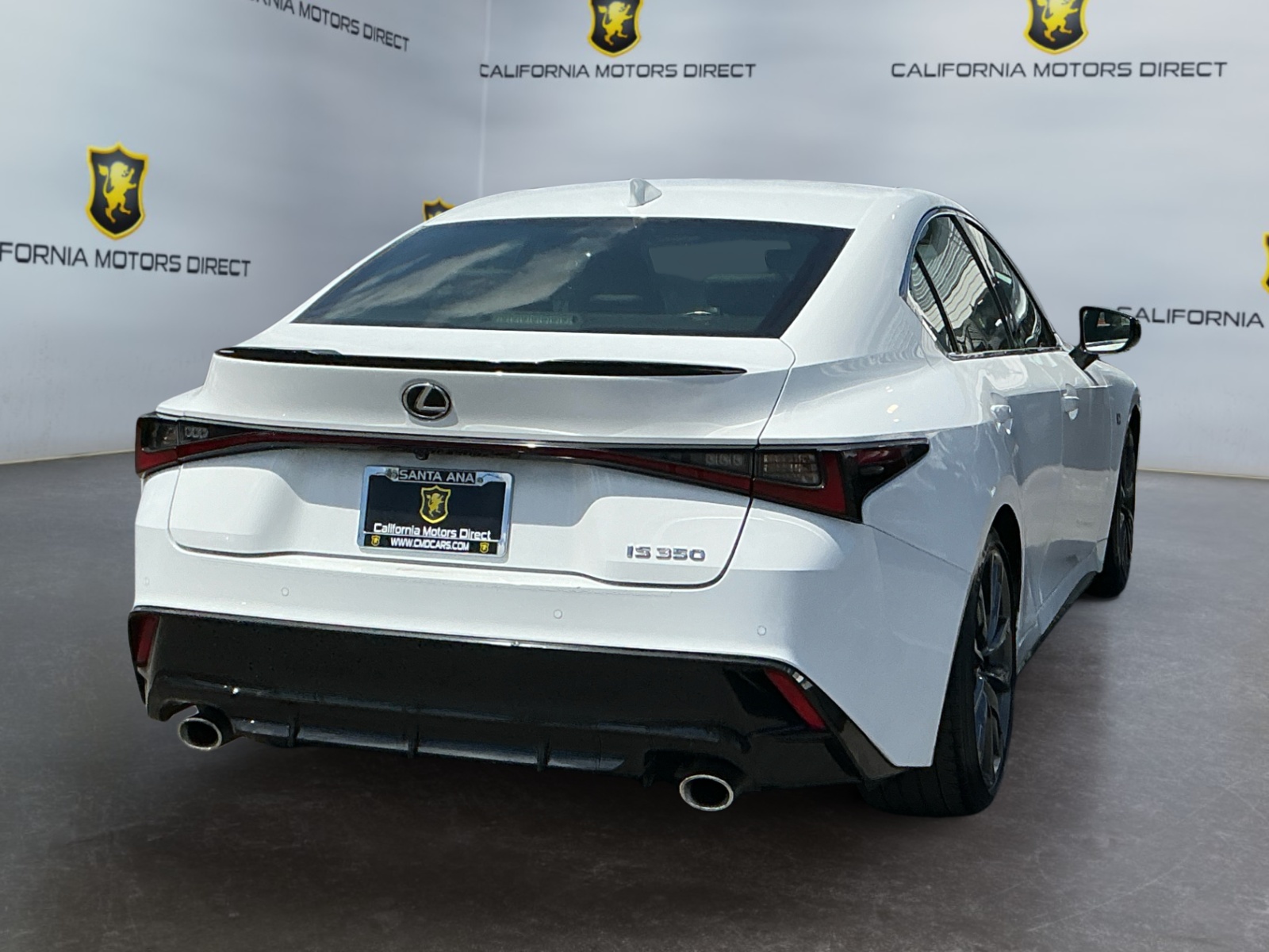 View vehicle photo 2