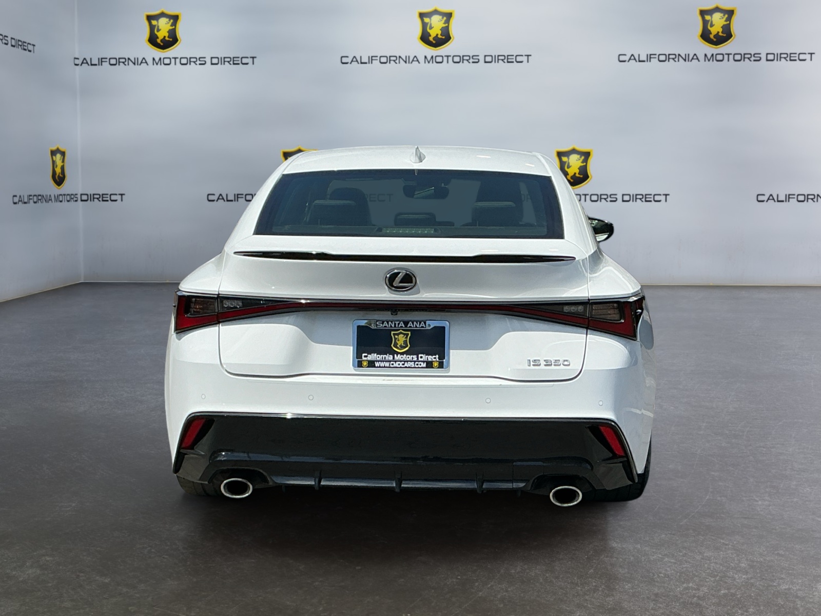 View vehicle photo 3