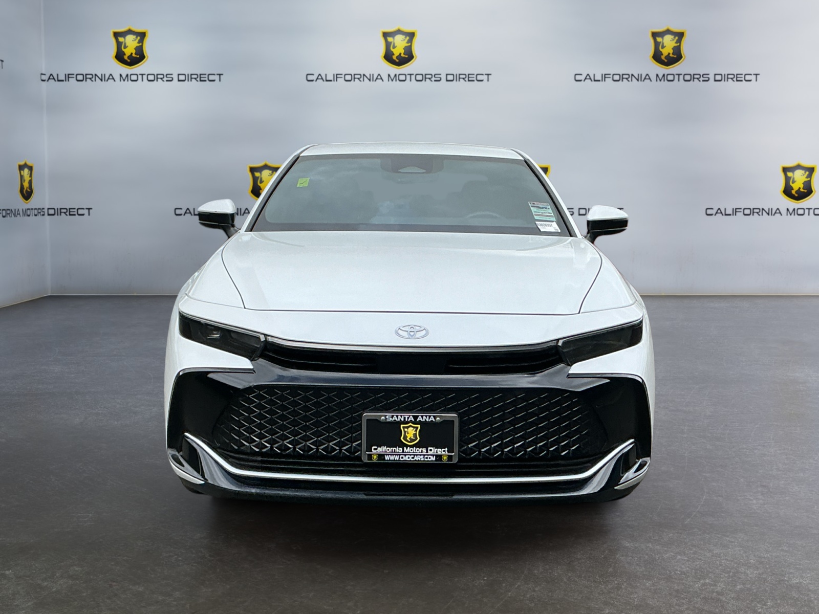 View vehicle photo 2