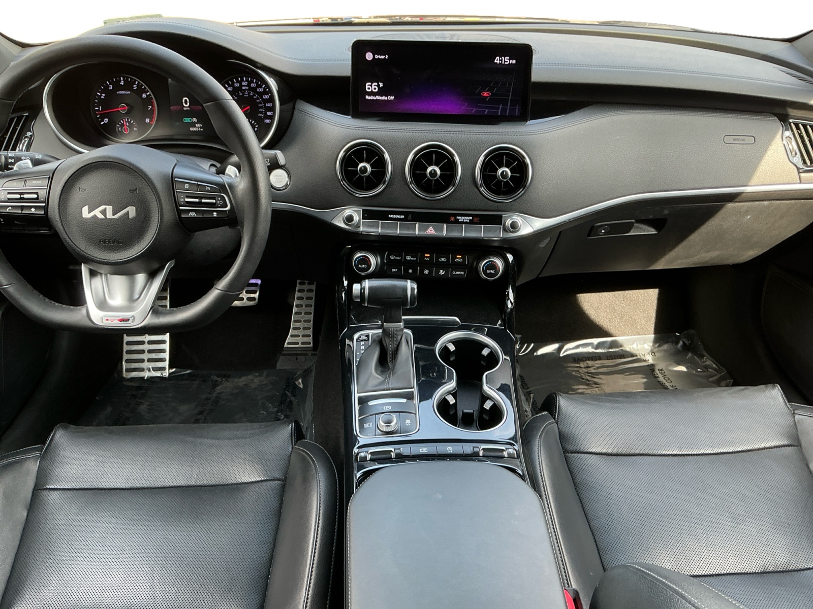 2022 Kia Stinger GT-Line - Photo 10