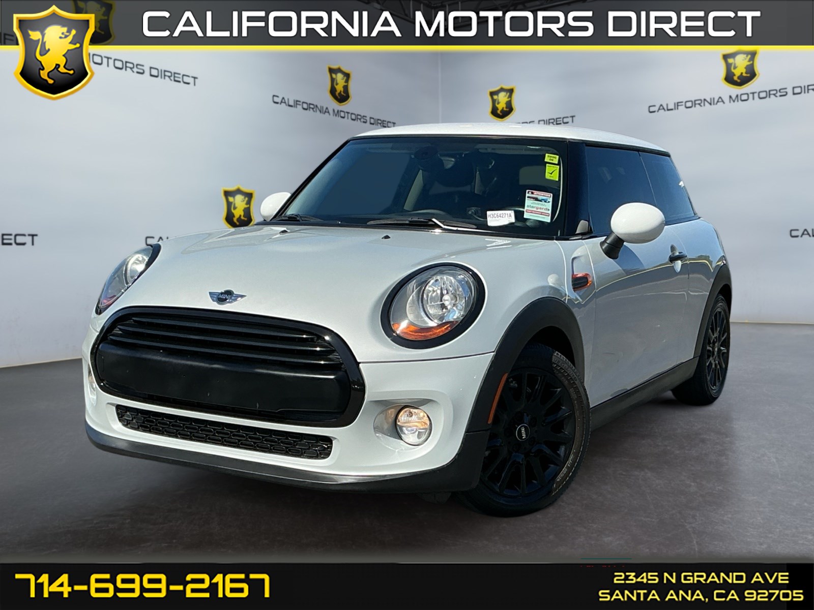 2017 MINI Cooper -'s photo