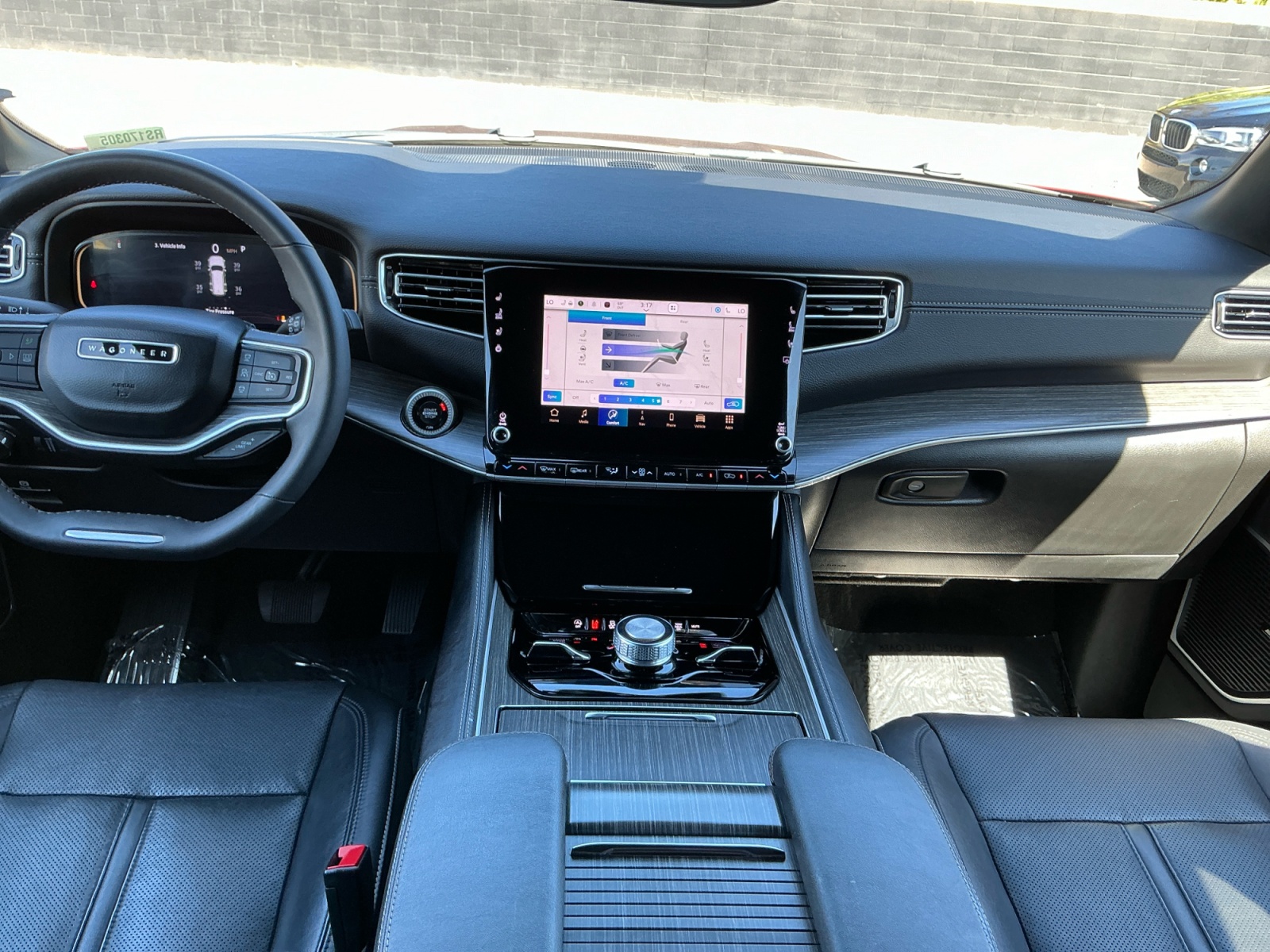 2024 Jeep Wagoneer Series III - Photo 15
