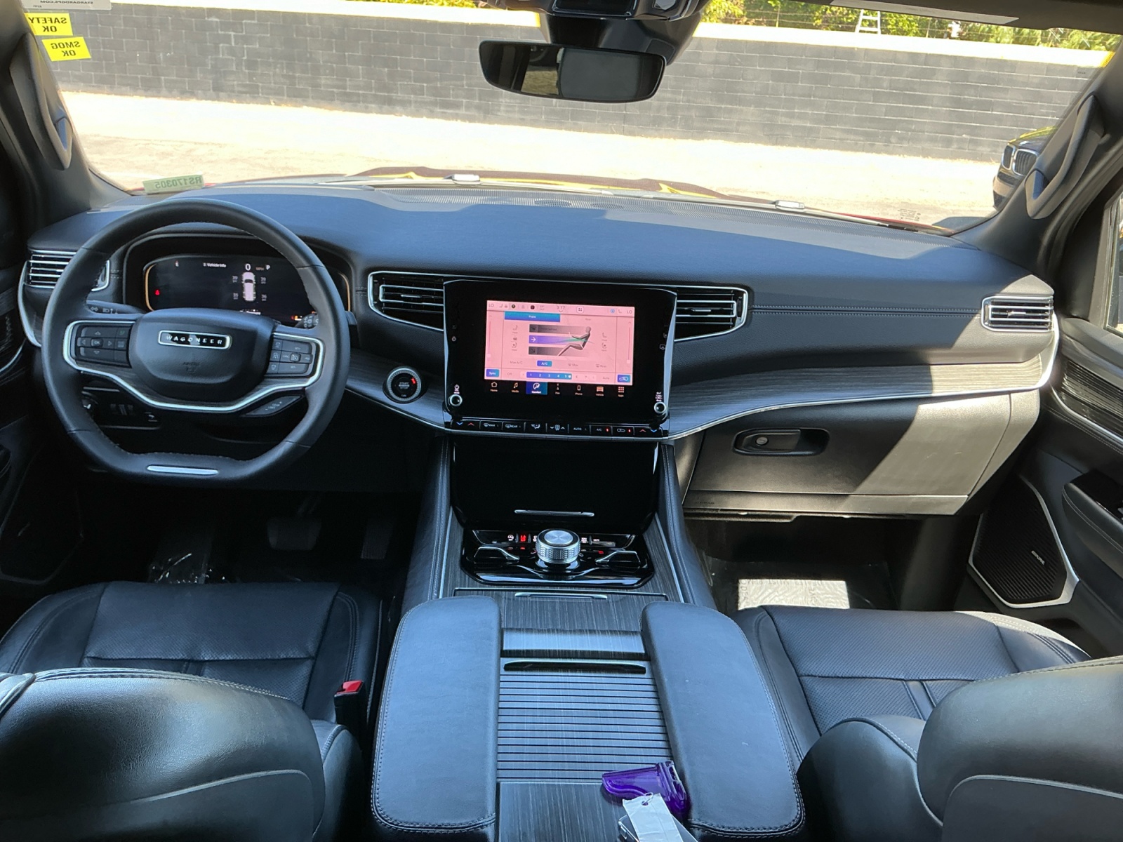 2024 Jeep Wagoneer Series III - Photo 17
