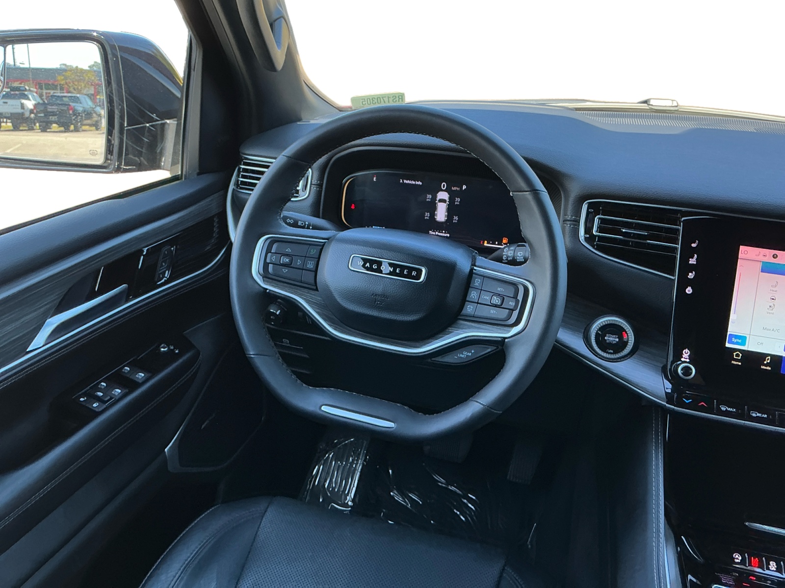 2024 Jeep Wagoneer Series III - Photo 11