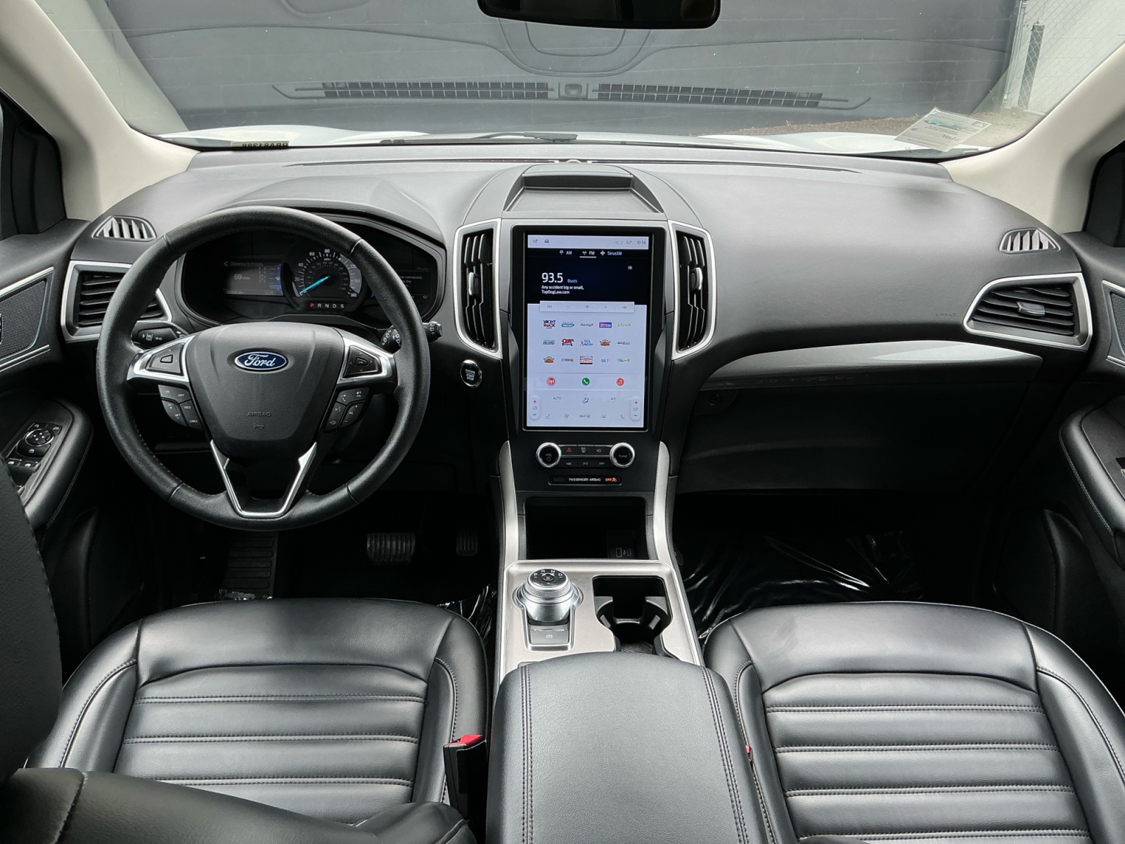 2024 Ford Edge SEL - Photo 17