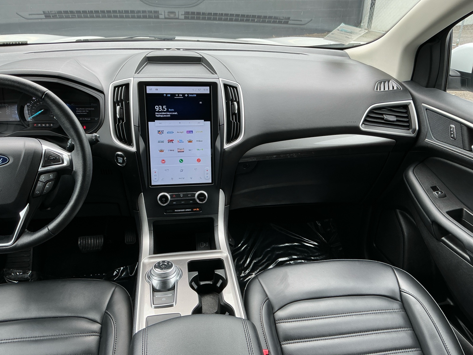 2024 Ford Edge SEL - Photo 16