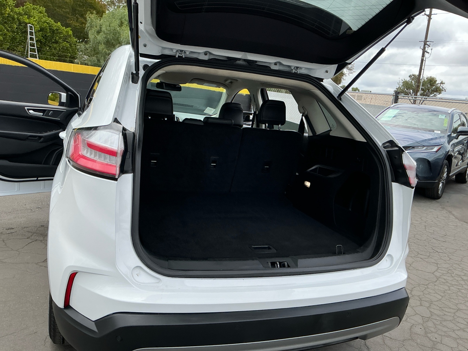 2024 Ford Edge SEL - Photo 25
