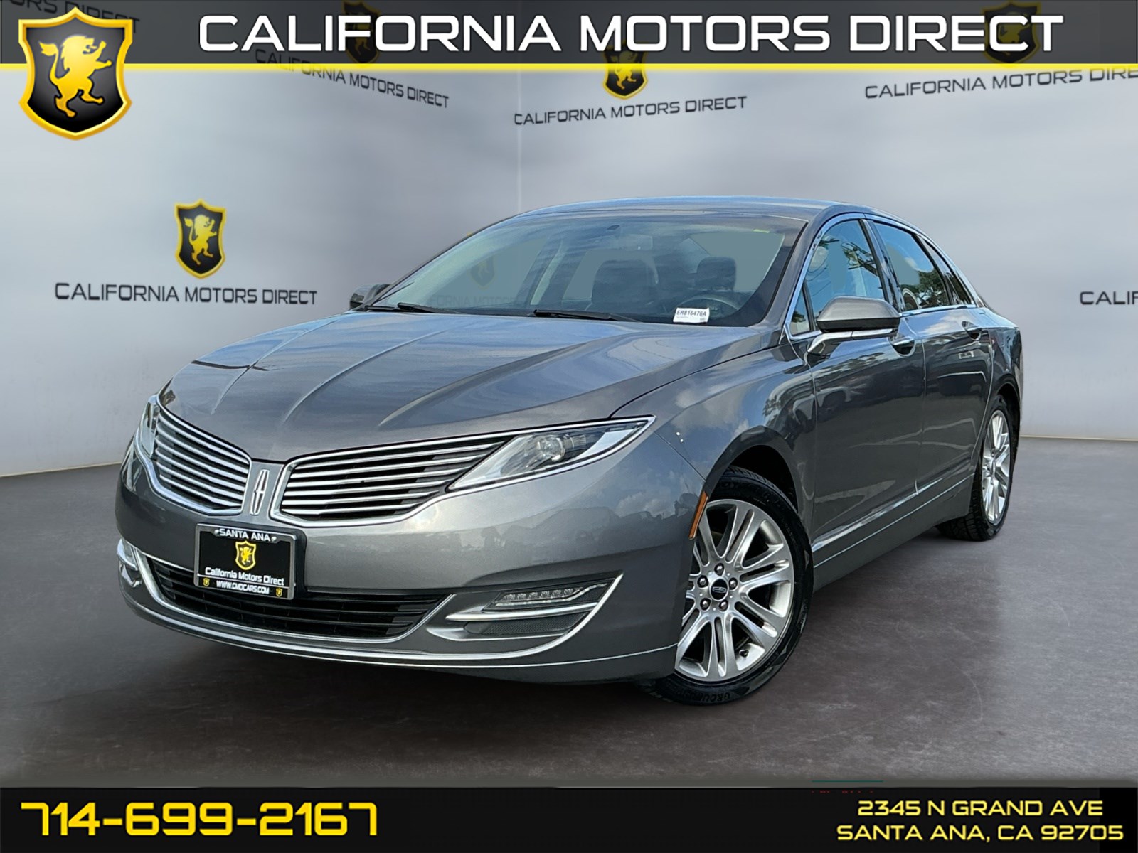 2014 Lincoln MKZ Hybrid's photo