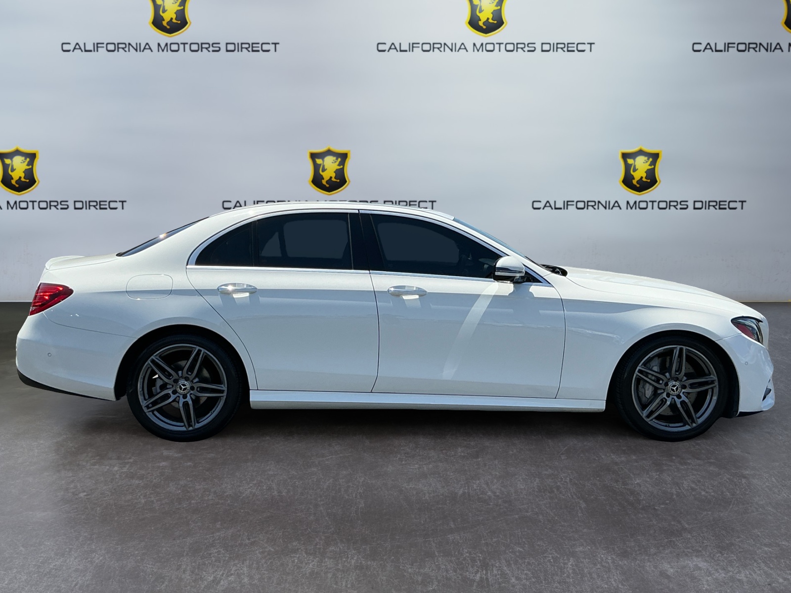 2019 Mercedes-Benz E-Class E300 - Photo 4