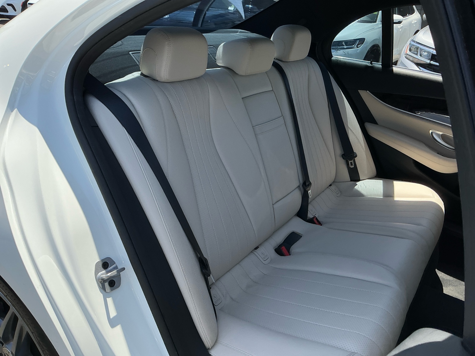 2019 Mercedes-Benz E-Class E300 - Photo 20