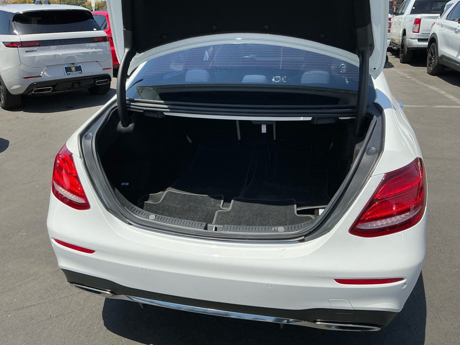 2019 Mercedes-Benz E-Class E300 - Photo 26