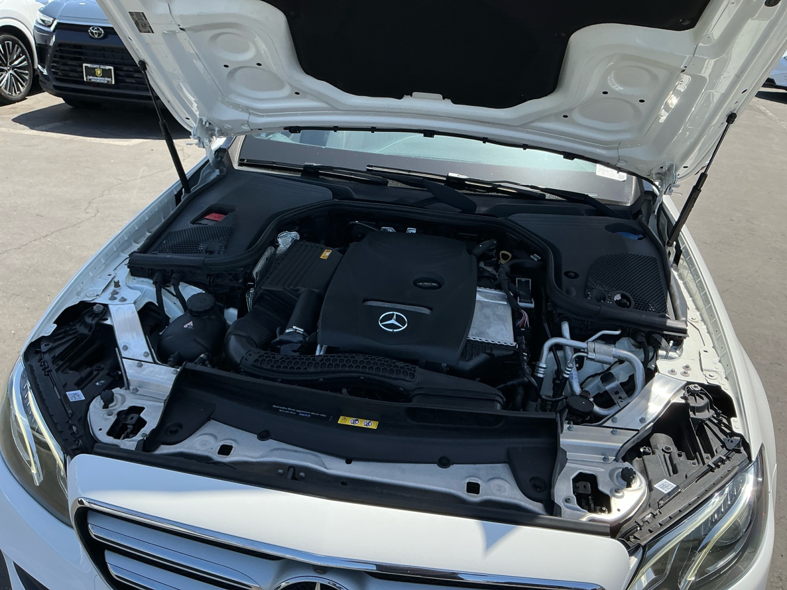 2019 Mercedes-Benz E-Class E300 - Photo 23