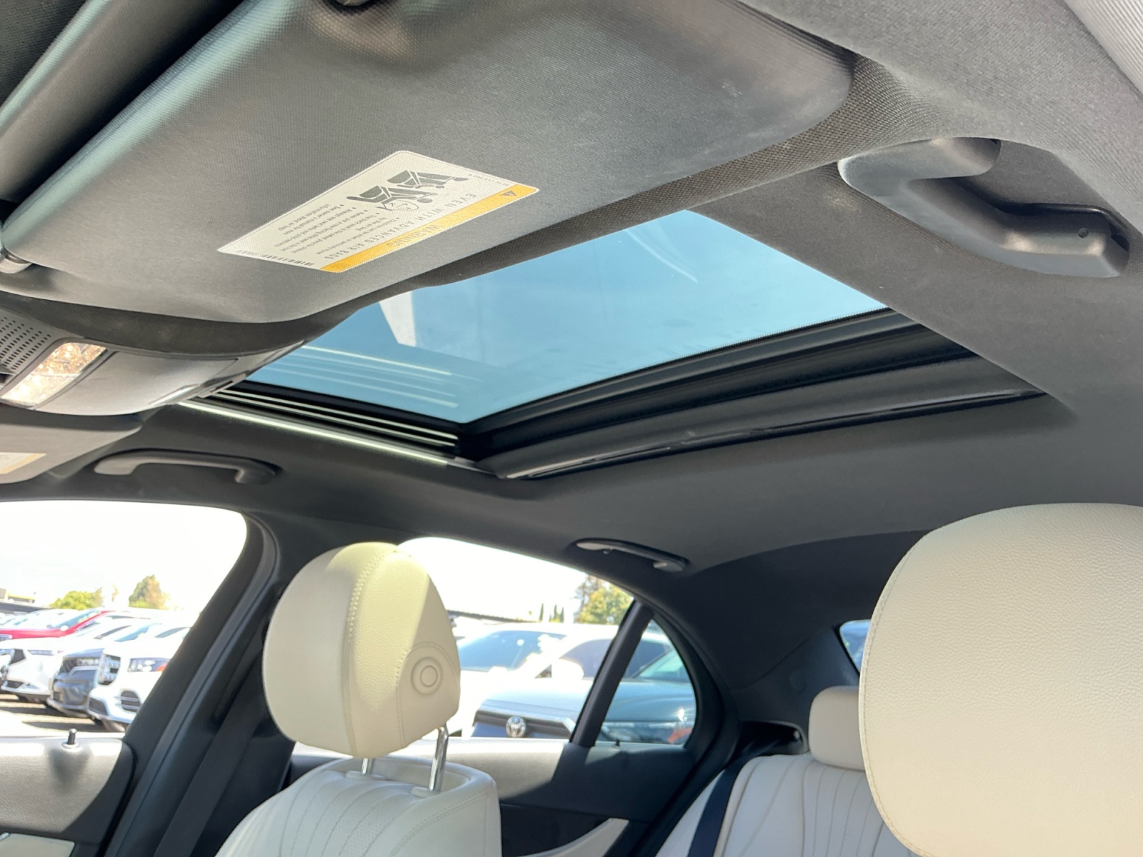 2019 Mercedes-Benz E-Class E300 - Photo 28