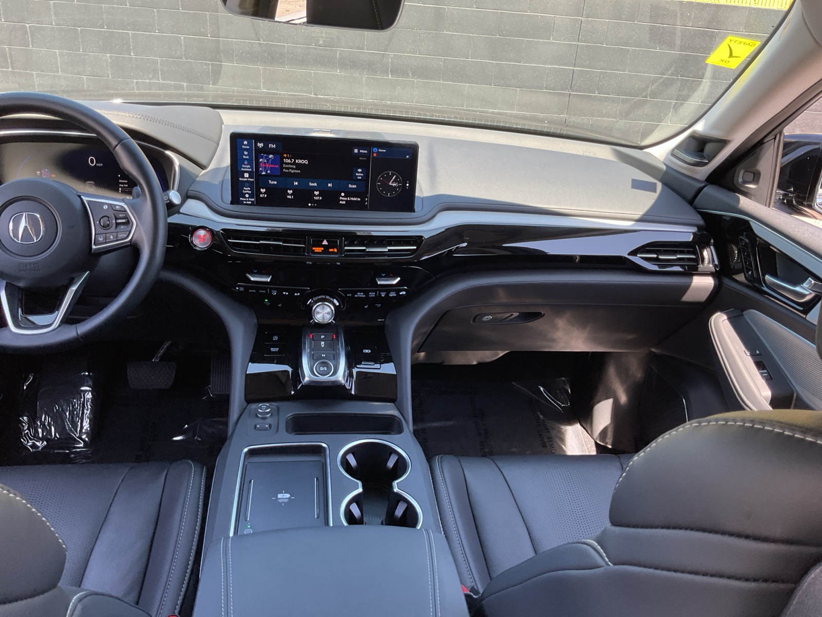 Acura MDX photo 16
