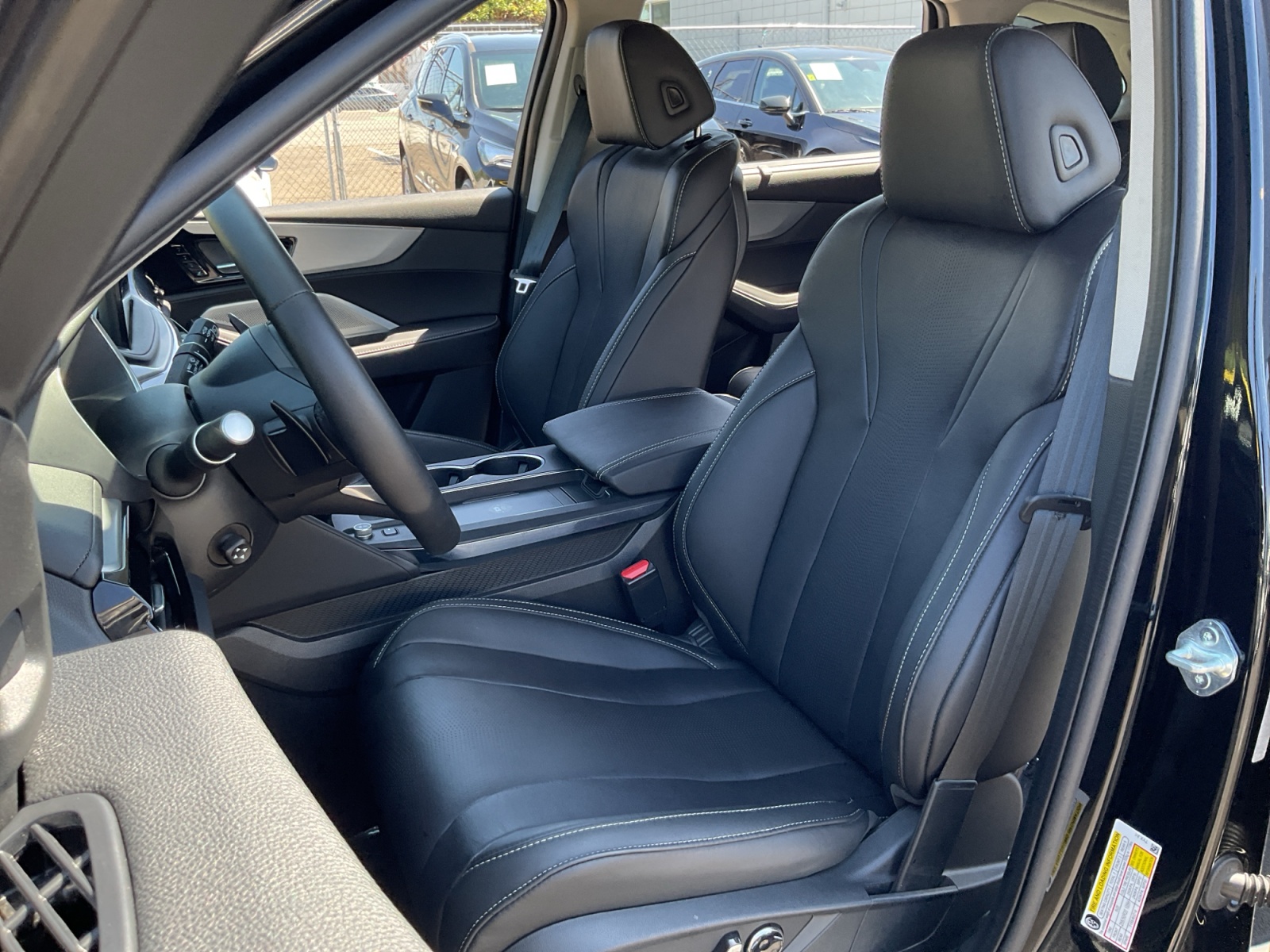 Acura MDX photo 18