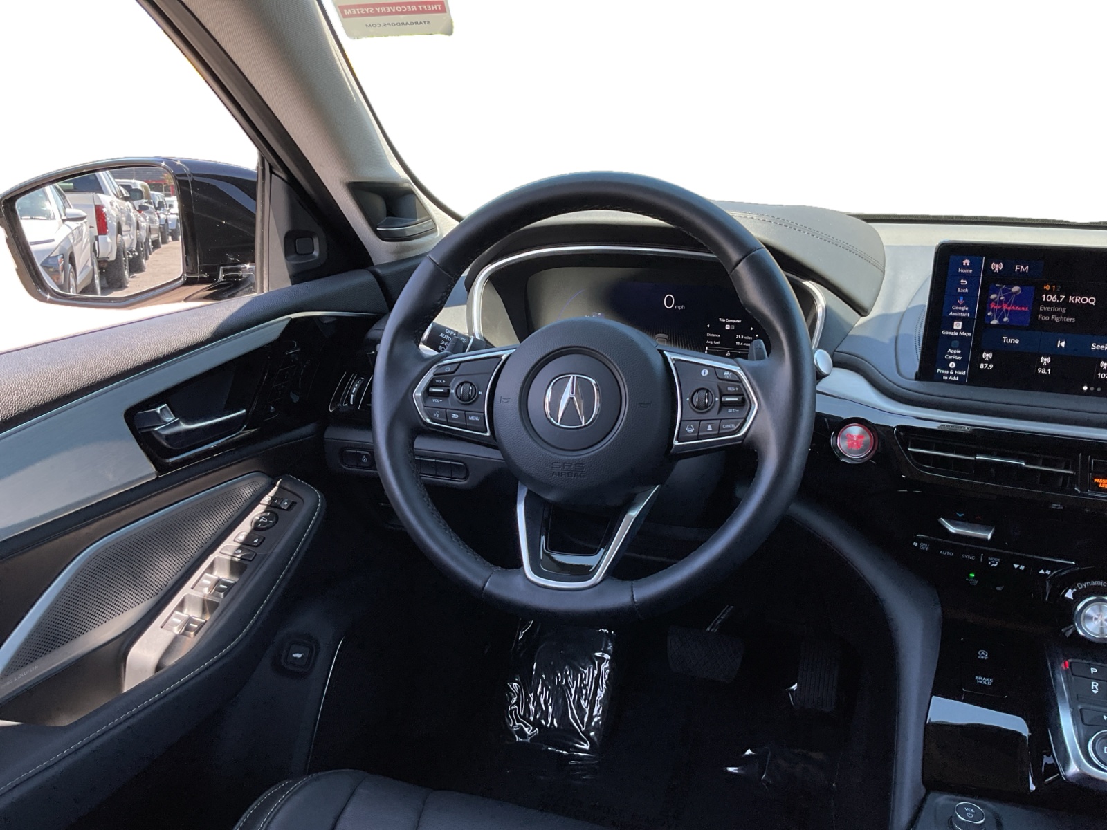 Acura MDX photo 11