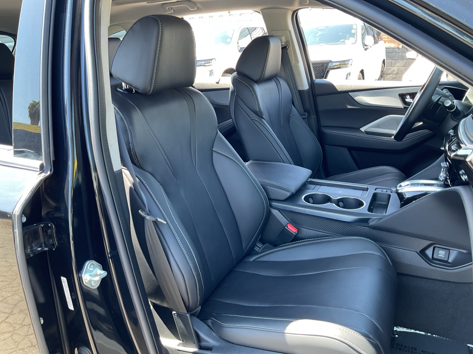 Acura MDX photo 21