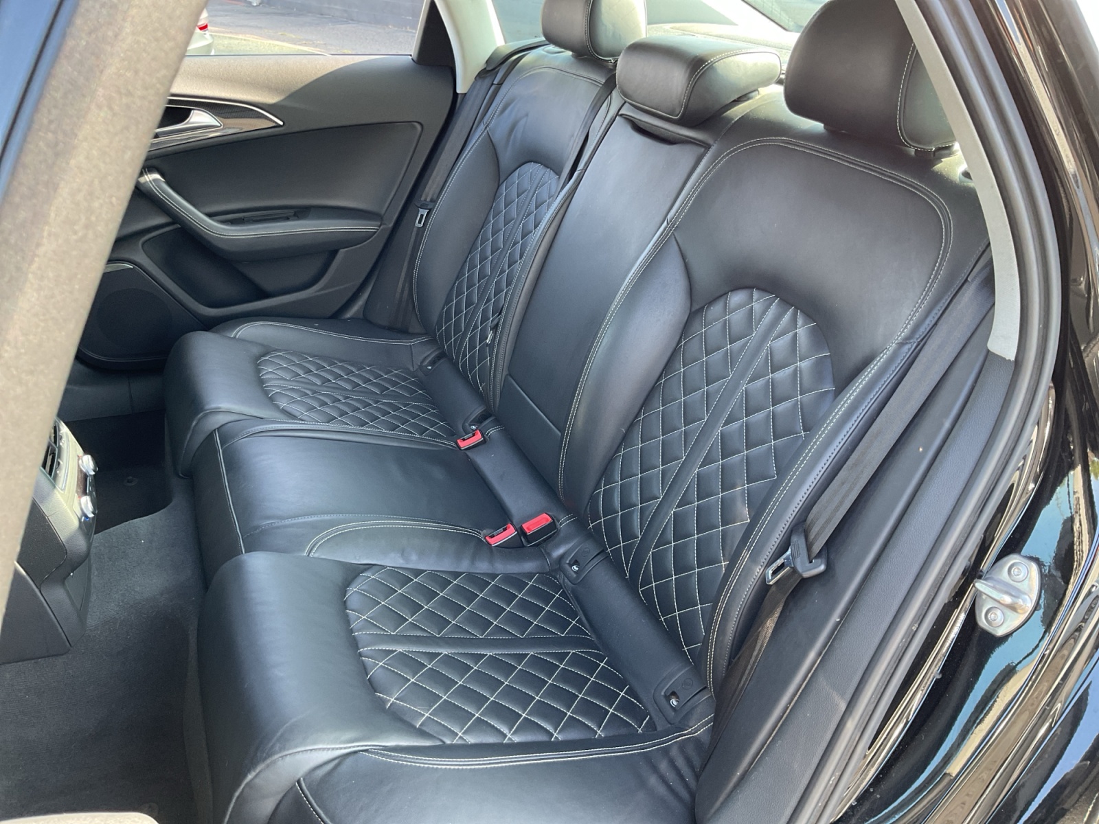 Audi S6 photo 19