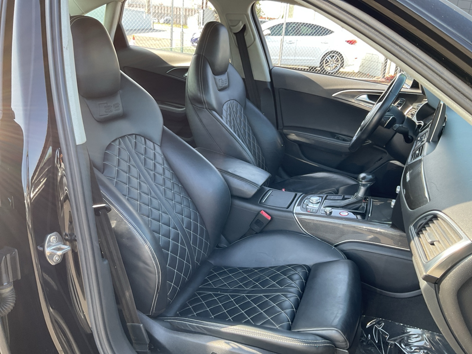 Audi S6 photo 21