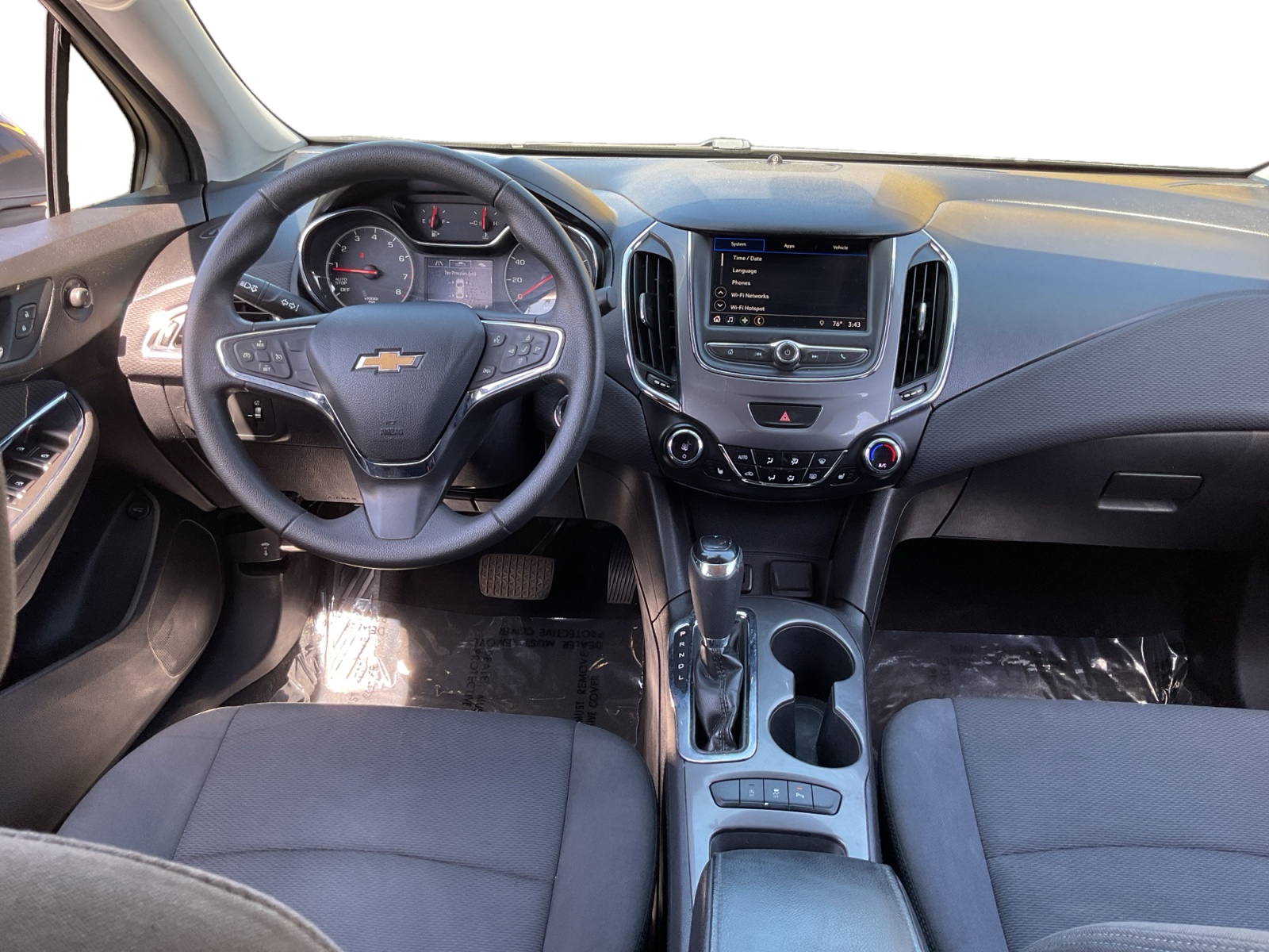 Chevrolet Cruze photo 13