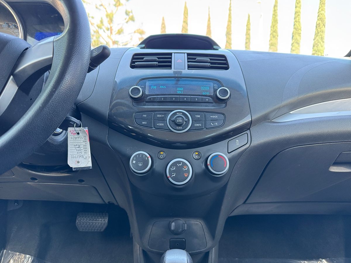 2014 Chevrolet Spark LS - Photo 16