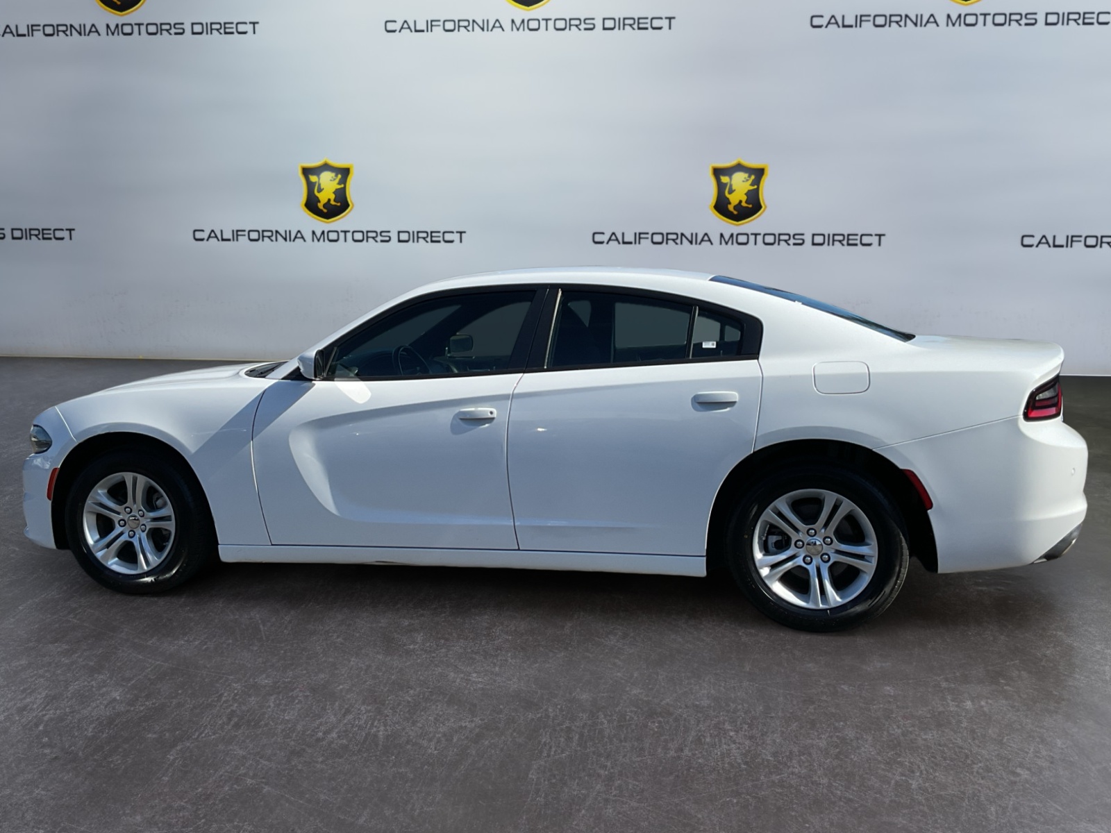 Dodge Charger photo 8