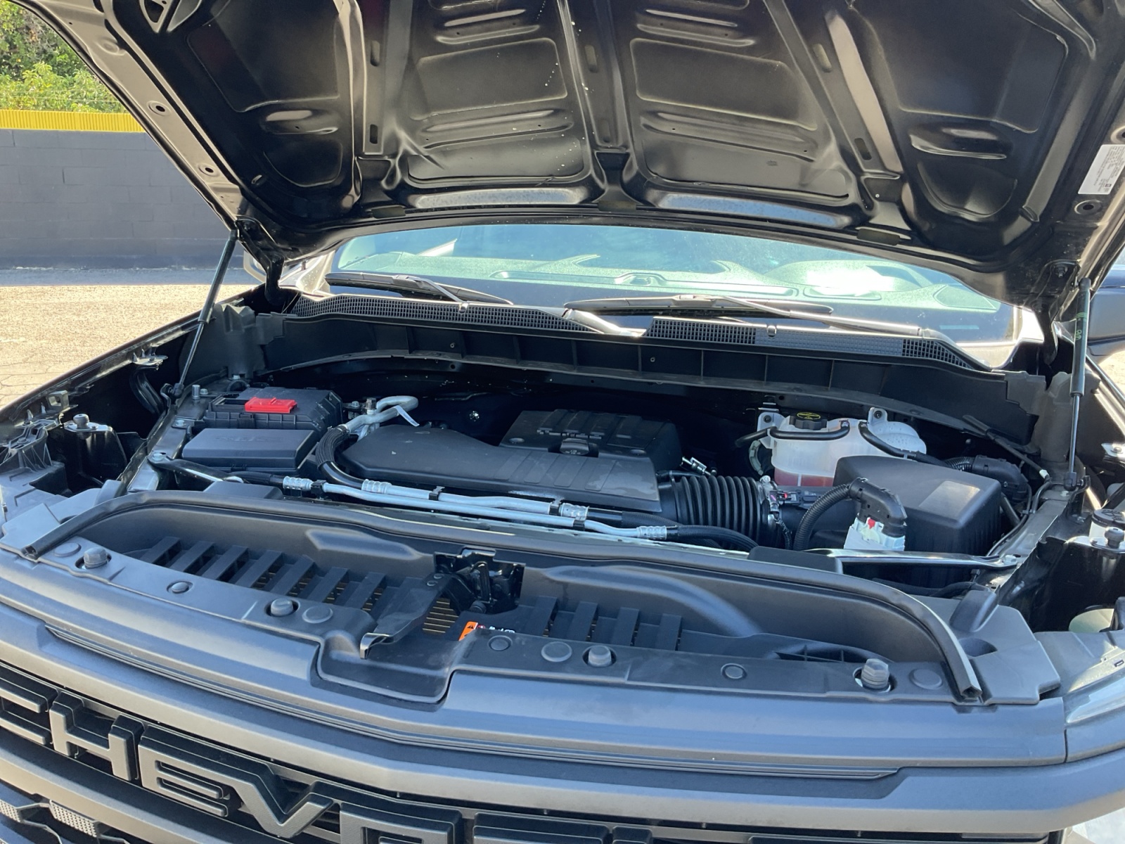 Chevrolet Silverado photo 16
