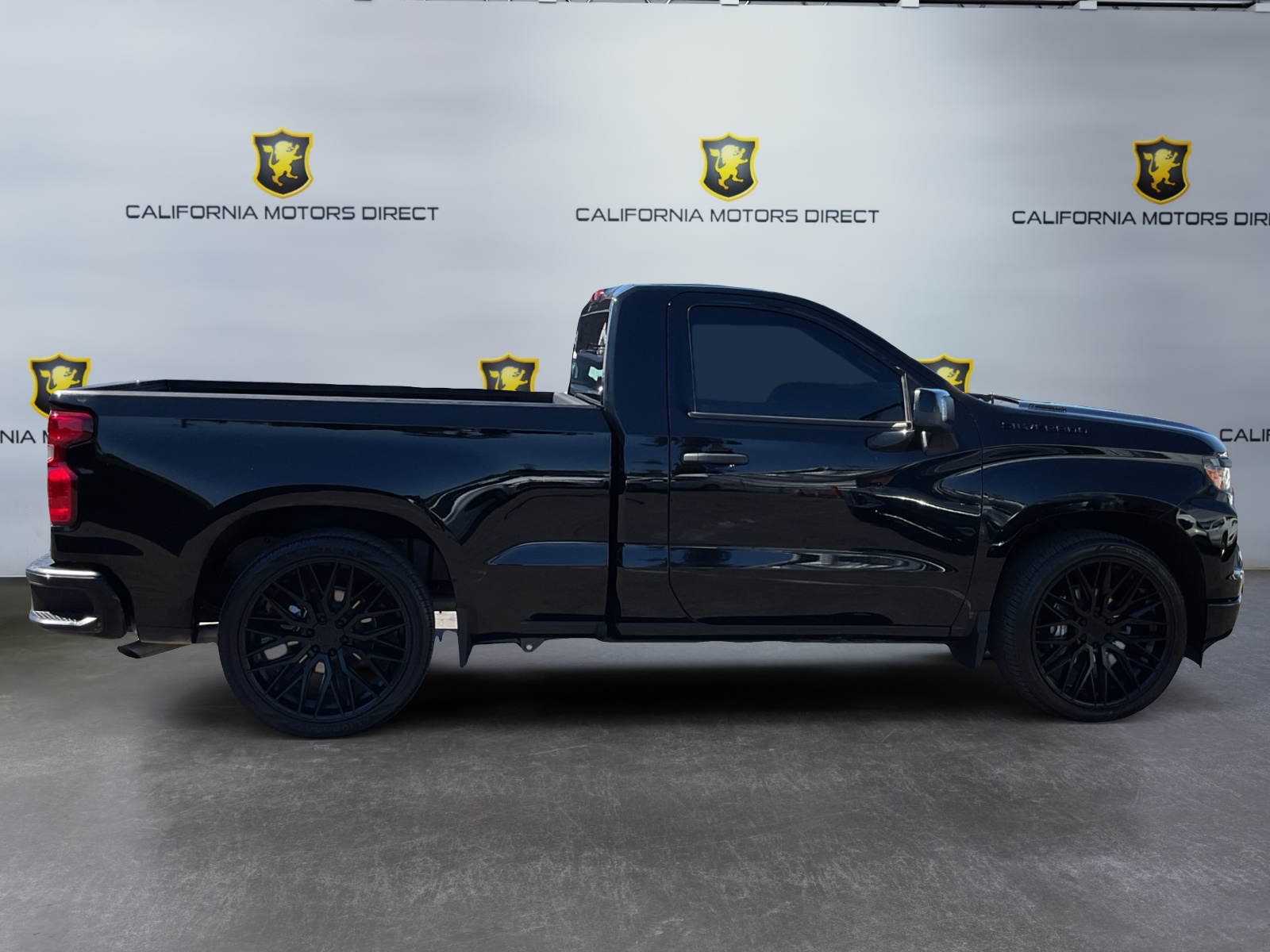 Chevrolet Silverado photo 4