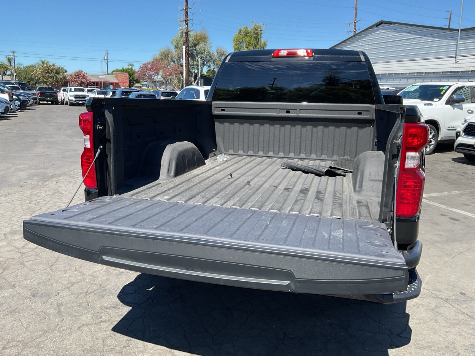 Chevrolet Silverado photo 19