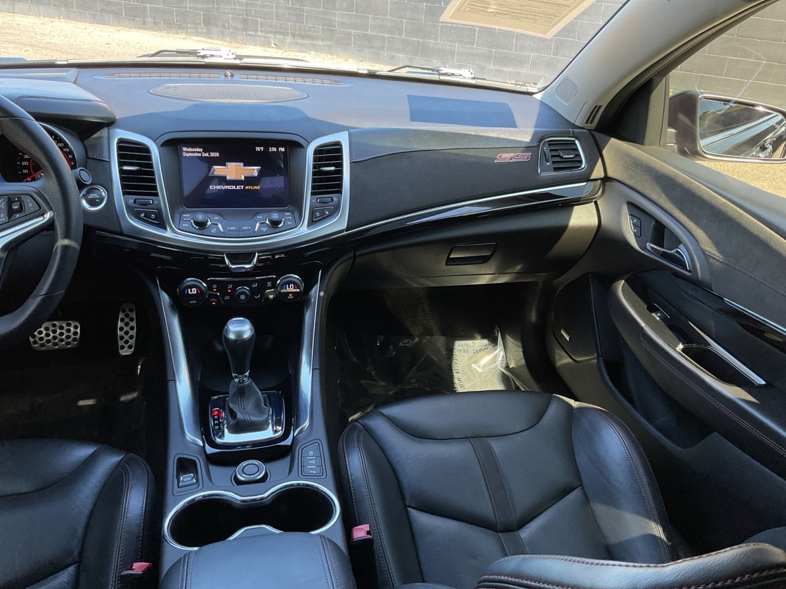 Chevrolet SS photo 16