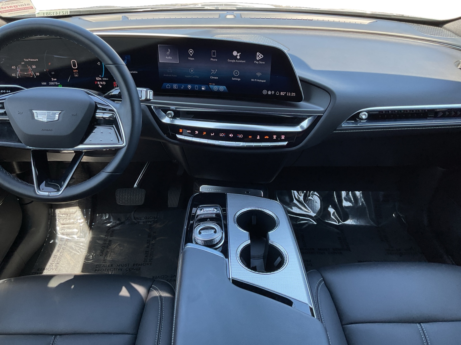Cadillac Lyriq photo 10