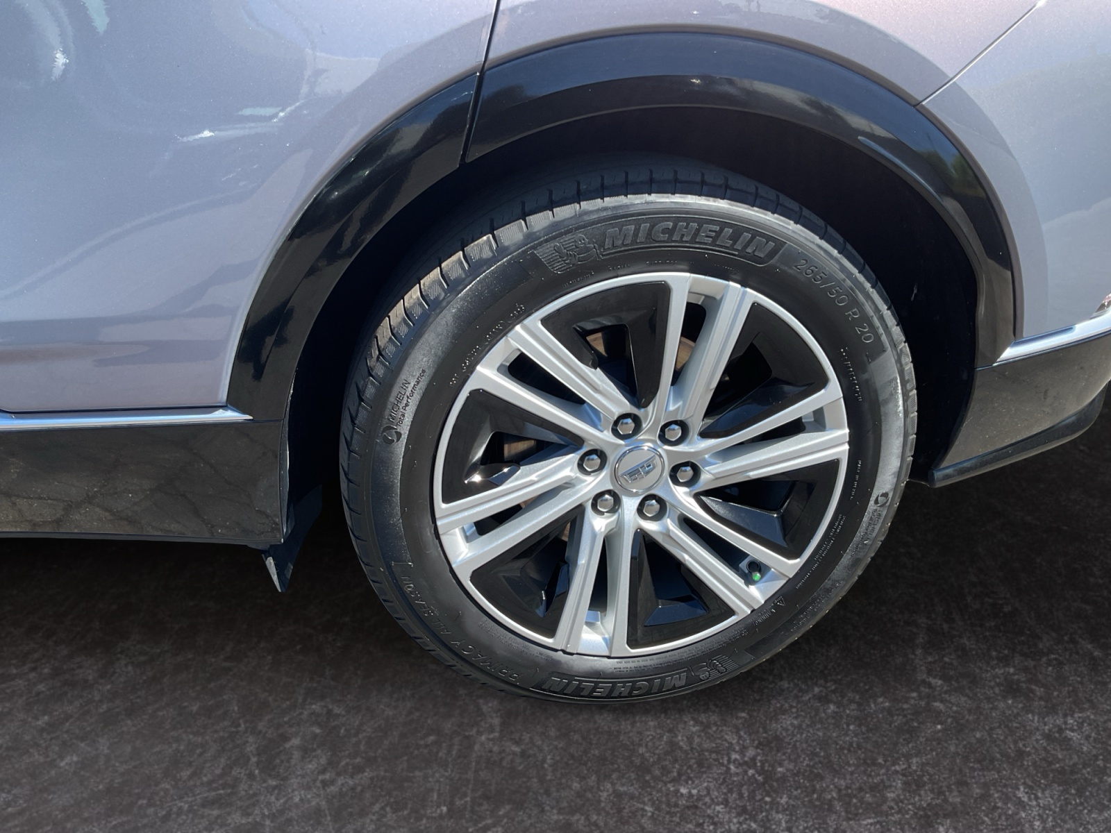 Cadillac Lyriq photo 9