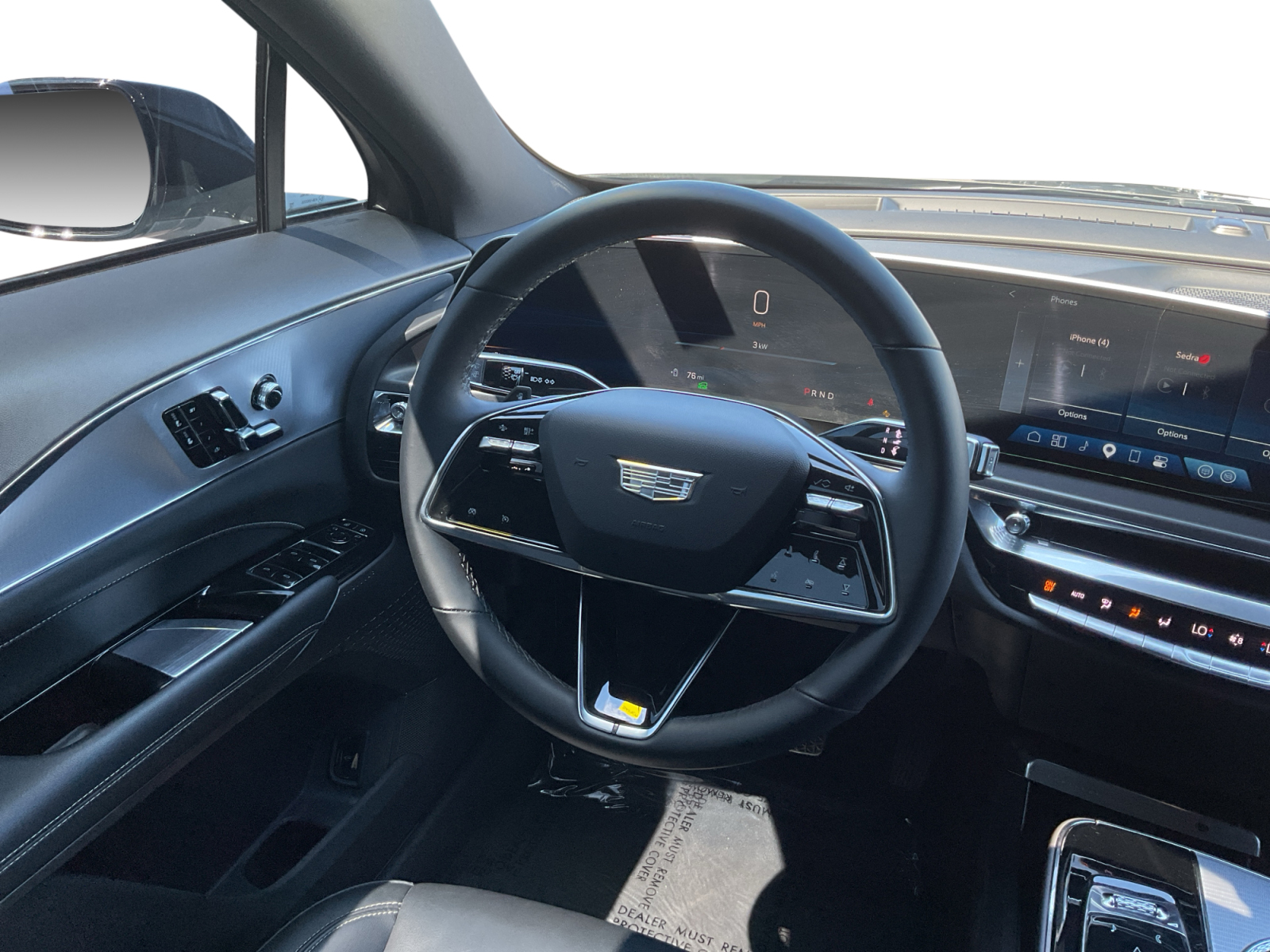 Cadillac Lyriq photo 11