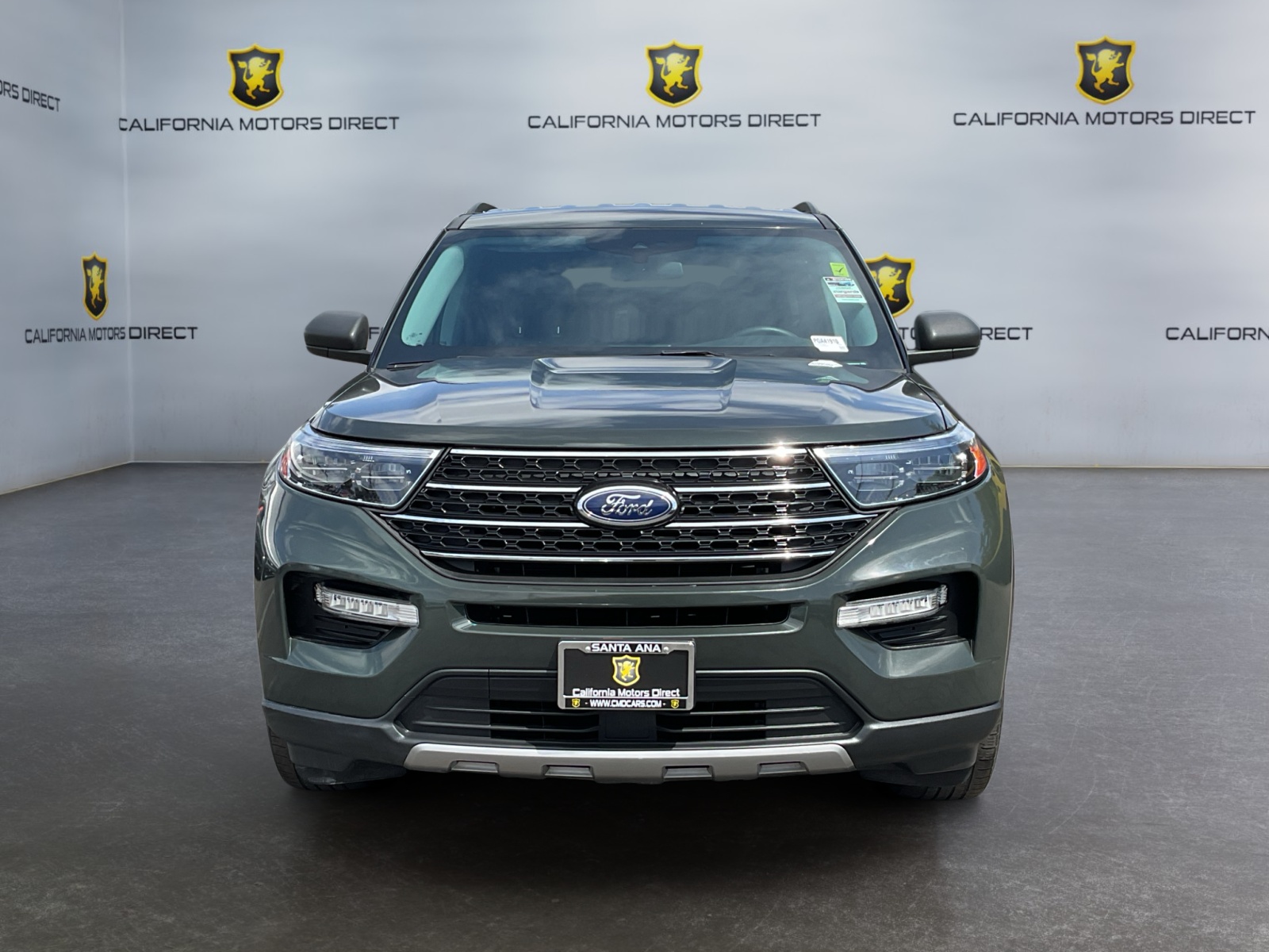 Ford Explorer photo 2