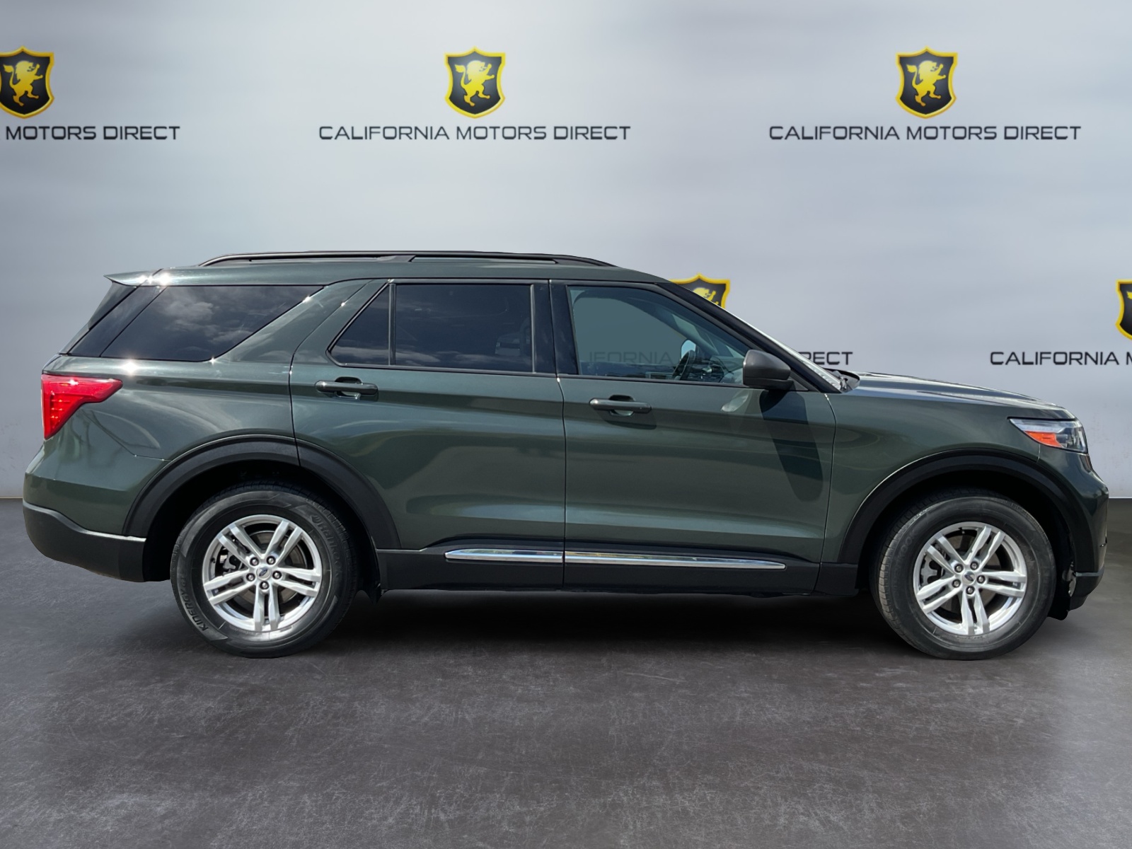 Ford Explorer photo 4
