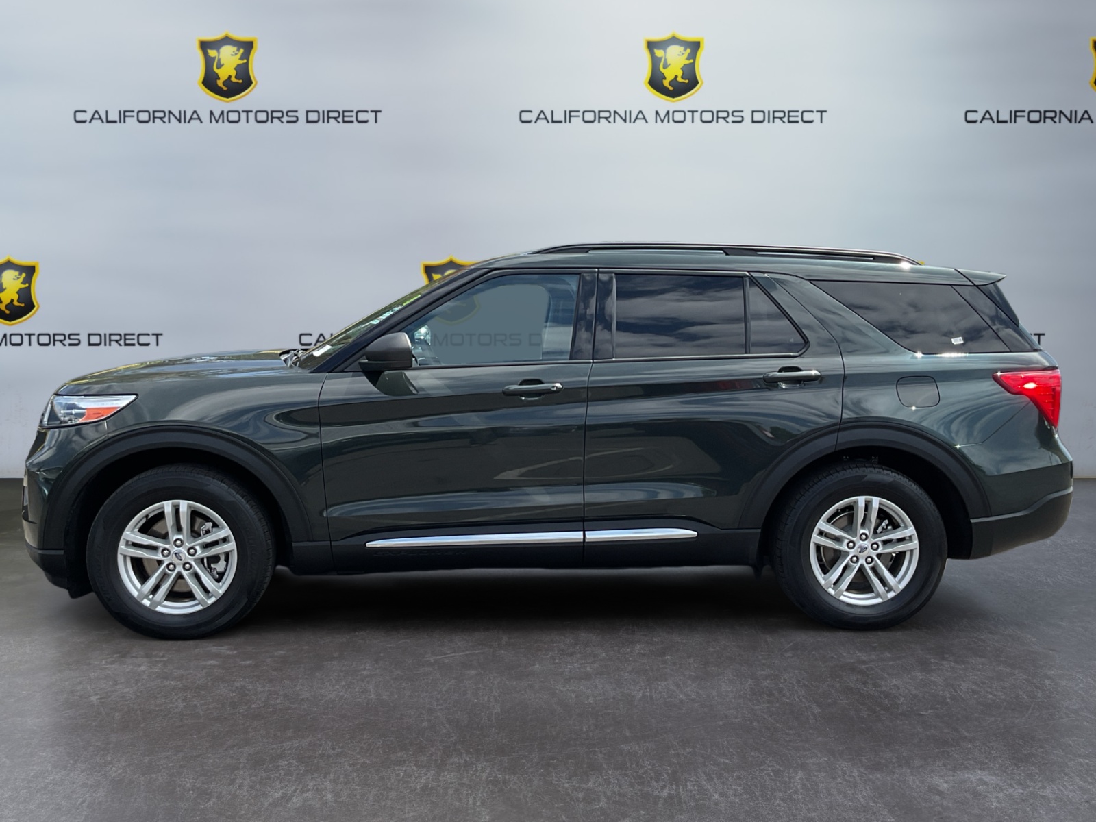 Ford Explorer photo 8