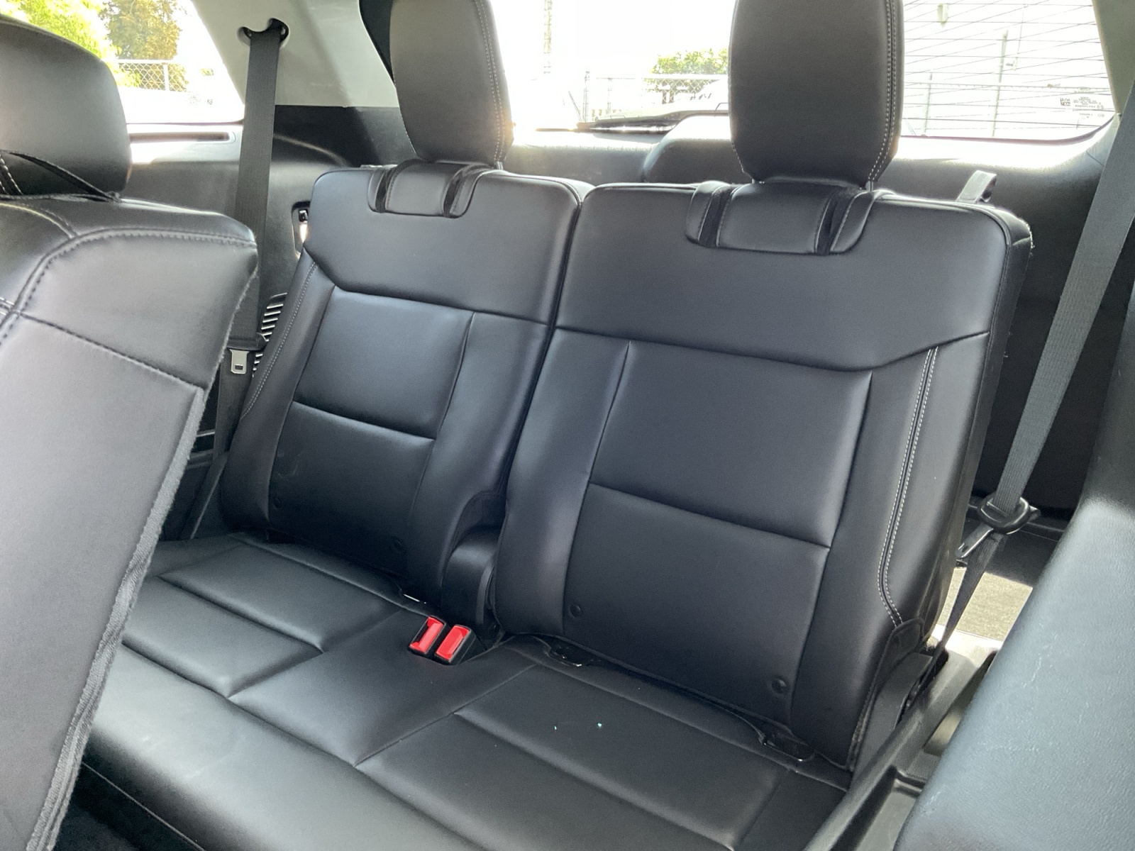 Ford Explorer photo 28